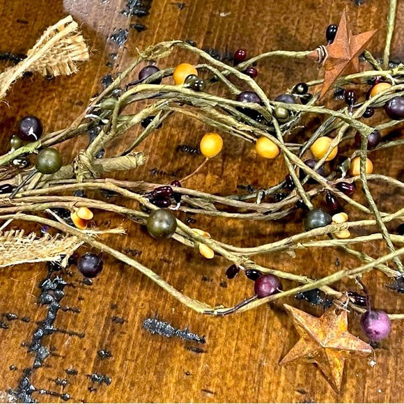 Primitive Home Decor Lamp Wooden Stars Pip Berry Garland Fabric Garland - Picture 11 of 12